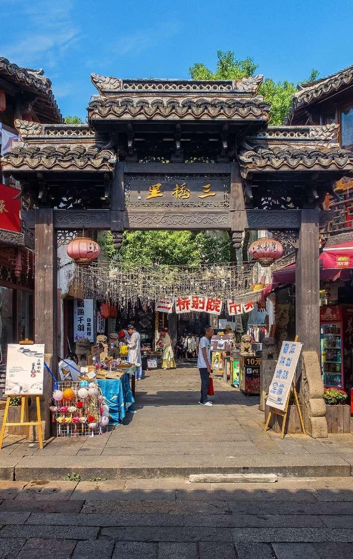 辛巴卖货大赞预制菜，称让孩子吃更健康卫生，网友：为赚钱无下限